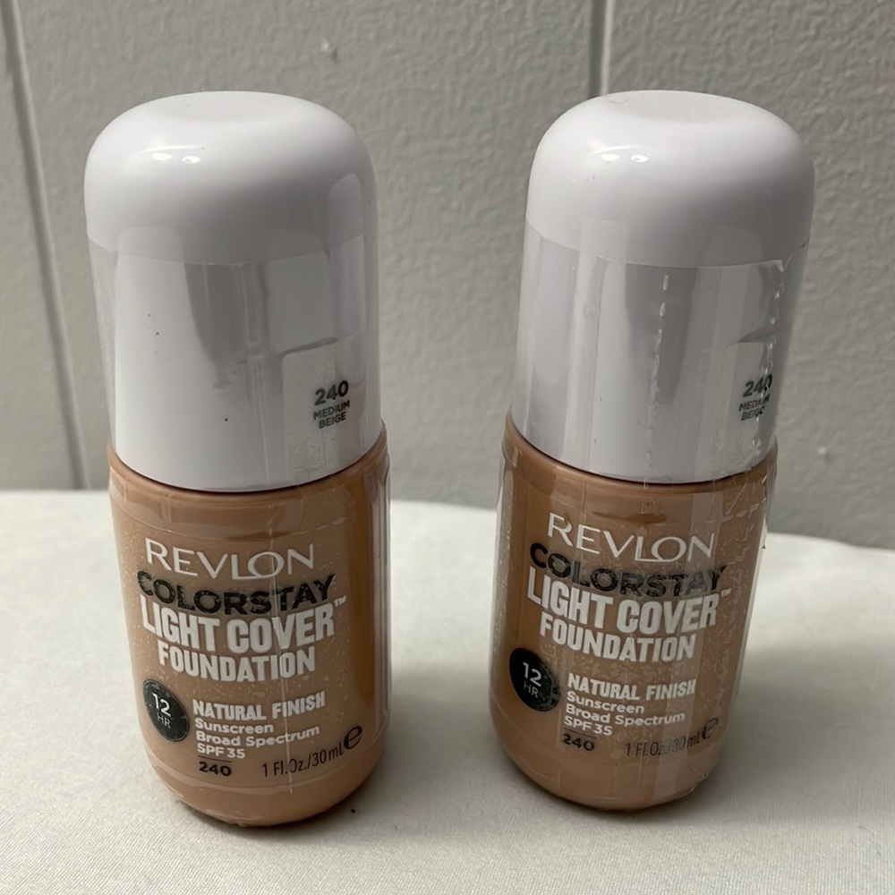 Huge Sale 🎉🎉   2 Pack Revlon Colorstay Light Cover Foundation BNIB